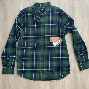 Vans men’s plaid button down long sleeve shirt